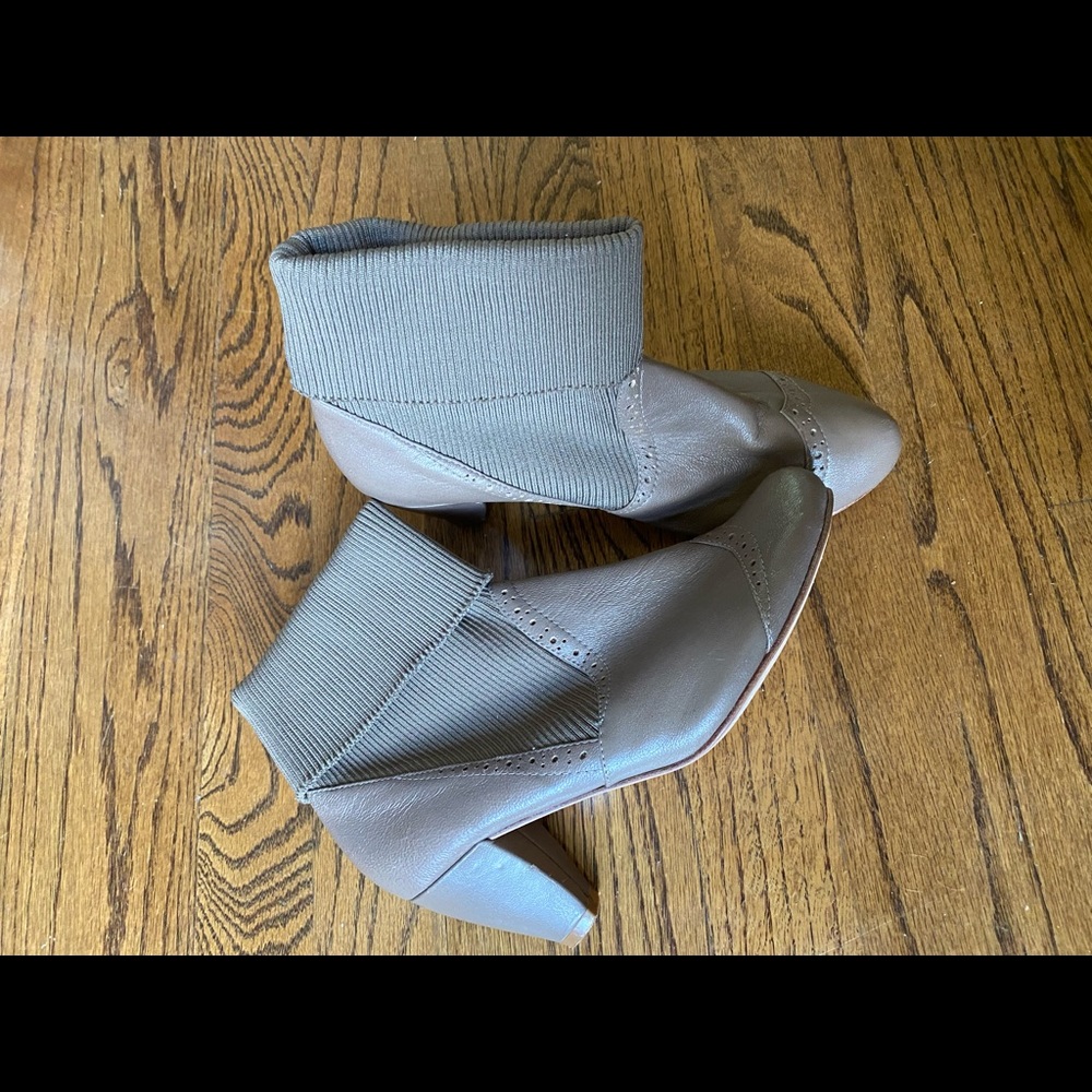 ALL BLACK taupe leather booties